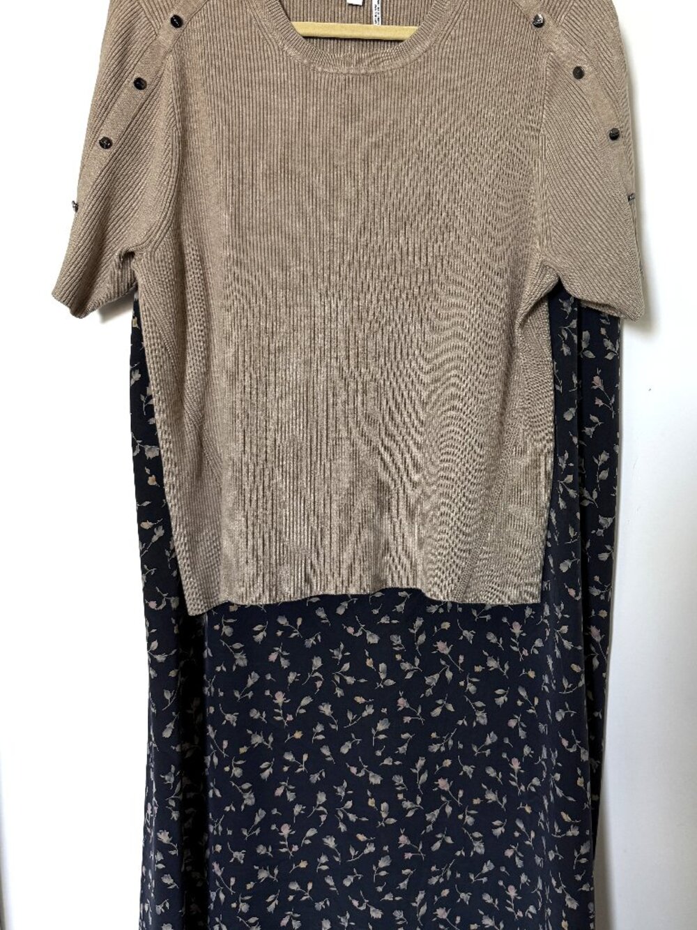 Set of Blouse/skirt Women's DKNY blouse Skirt DKNY